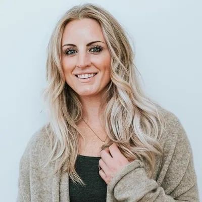 Deborah Lynn | B Vintage Style