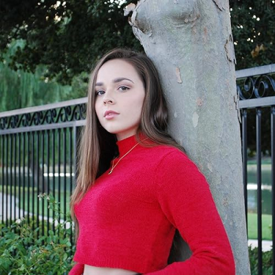 Julianne Collins Profile