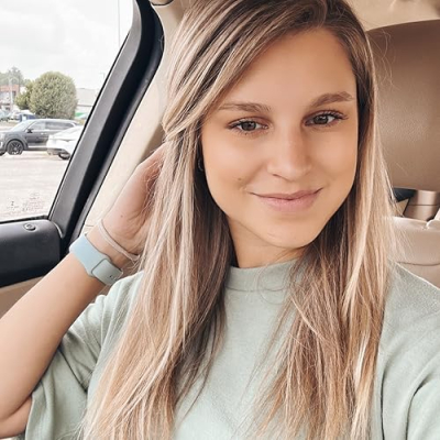 Trace & Lydia Bates Profile