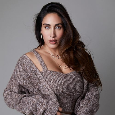 Your BEAUTY GURU with Elizabeth Molina Profile