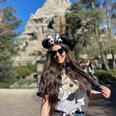 Ashley Renner Profile