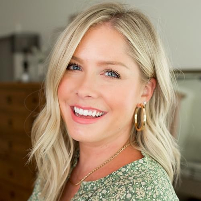 Kate Bryan // @K8_Smallthings Profile