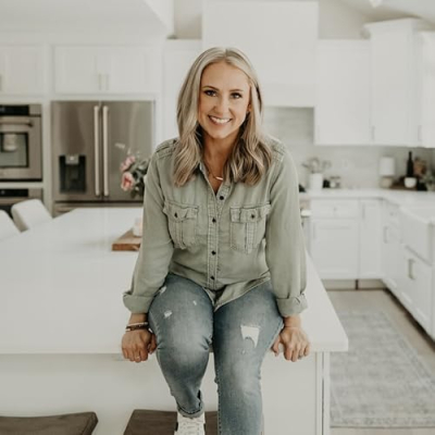 Come Stay Awhile by Amanda Vernaci Profile