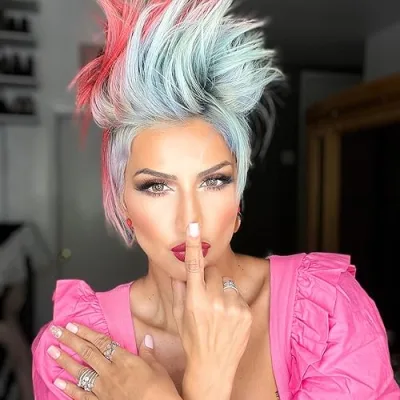 Queen of Bomb Ass Hair