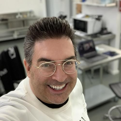 Dr Cameron Jones Profile