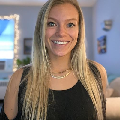 Brooke AKA Meals and Munchies Profile