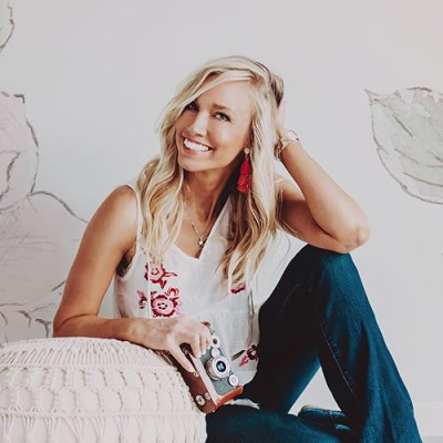 Pure Blonde Blog Profile