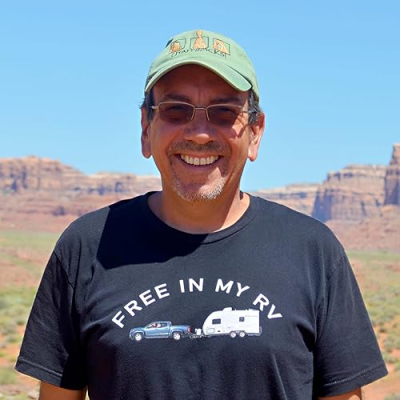 Traveling Robert Profile