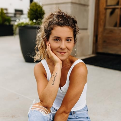 Linden Hogan Profile