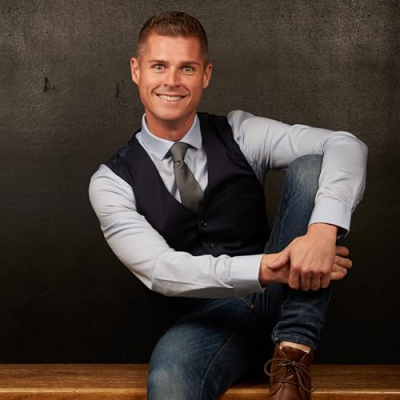 Dr. Taylor Wallace Profile