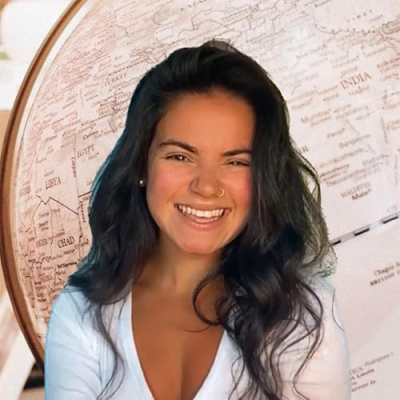 Emily Eats and Explores Profile