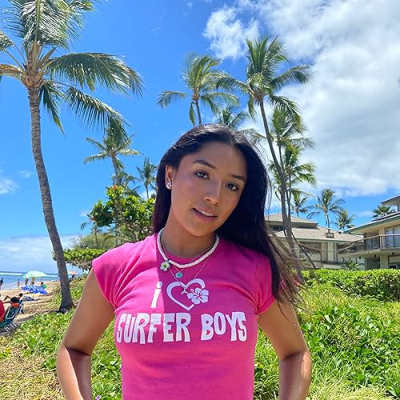 Julianna Navarro Profile