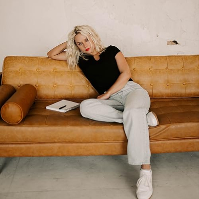 ariel hendrix Profile