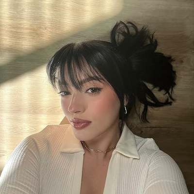 Courtney Witt's Must Have Profile