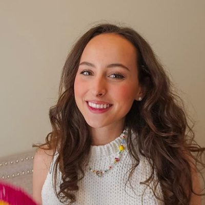 Madeline Ronzoni @happy.rugs Profile