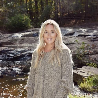 SHOP WITH SARAH Profile