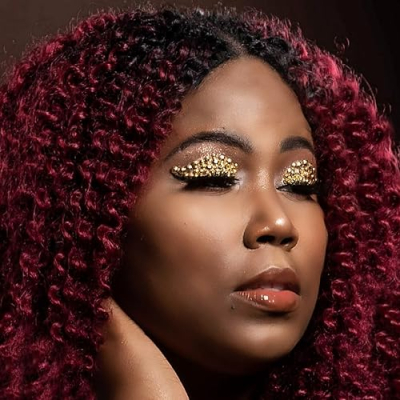 Chrisy Chris Amazon Profile