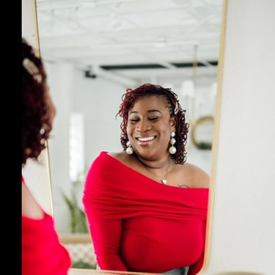 Alexia Nicole Store Profile