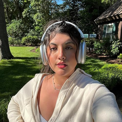 Caroline Ripa Profile