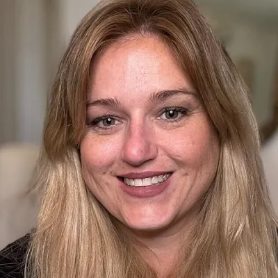 ✅ Ashley Jordan Macneir