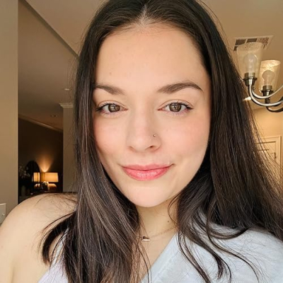 Ariel Micone Profile