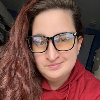 Natalie Holland Profile