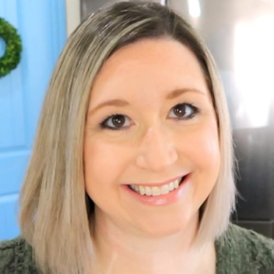 Corinna Henry Profile