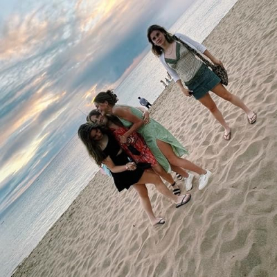 Scarlett Clark Profile