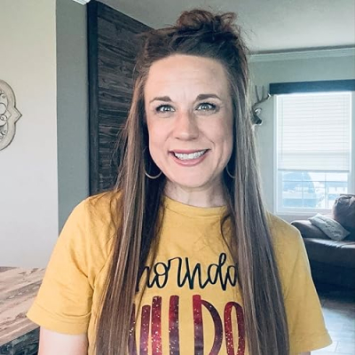 Sandy Travis Profile