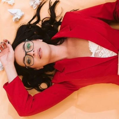 Danielle Ruhl Profile