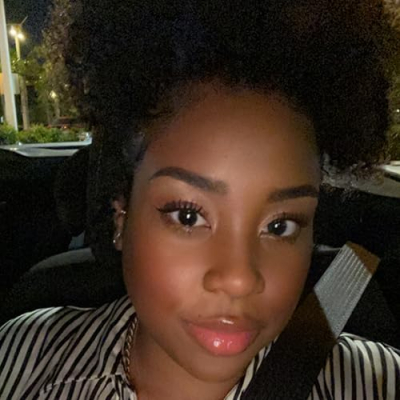 Courtney ✨ Profile