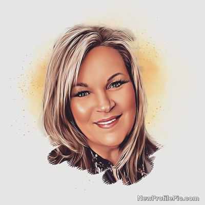 Tami Loves Vintage Profile